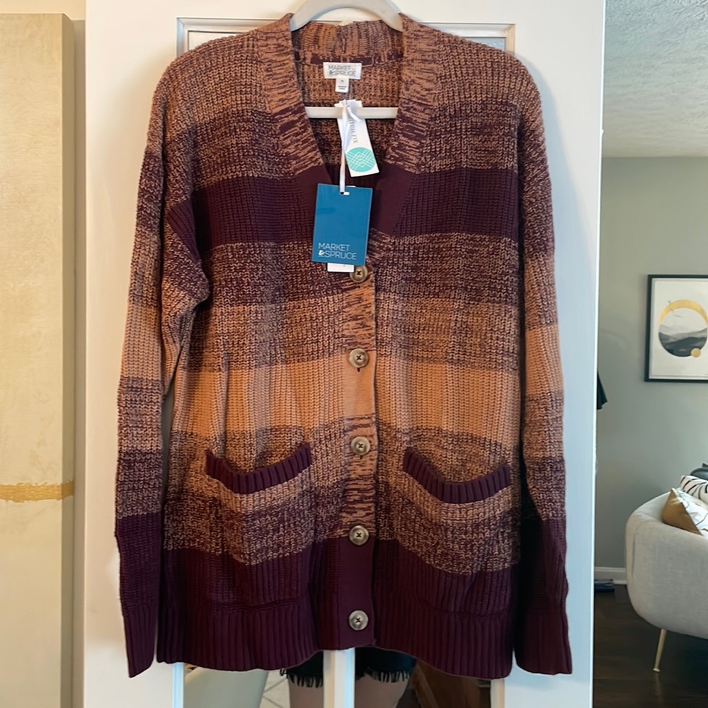Market & Spruce Marley Ombré Button Down Cardigan in Burgundy